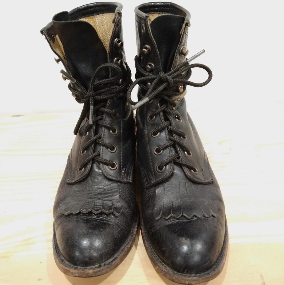 Vintage Biltrite Women's Leather Boots with Fringe. Size 6.5/7
